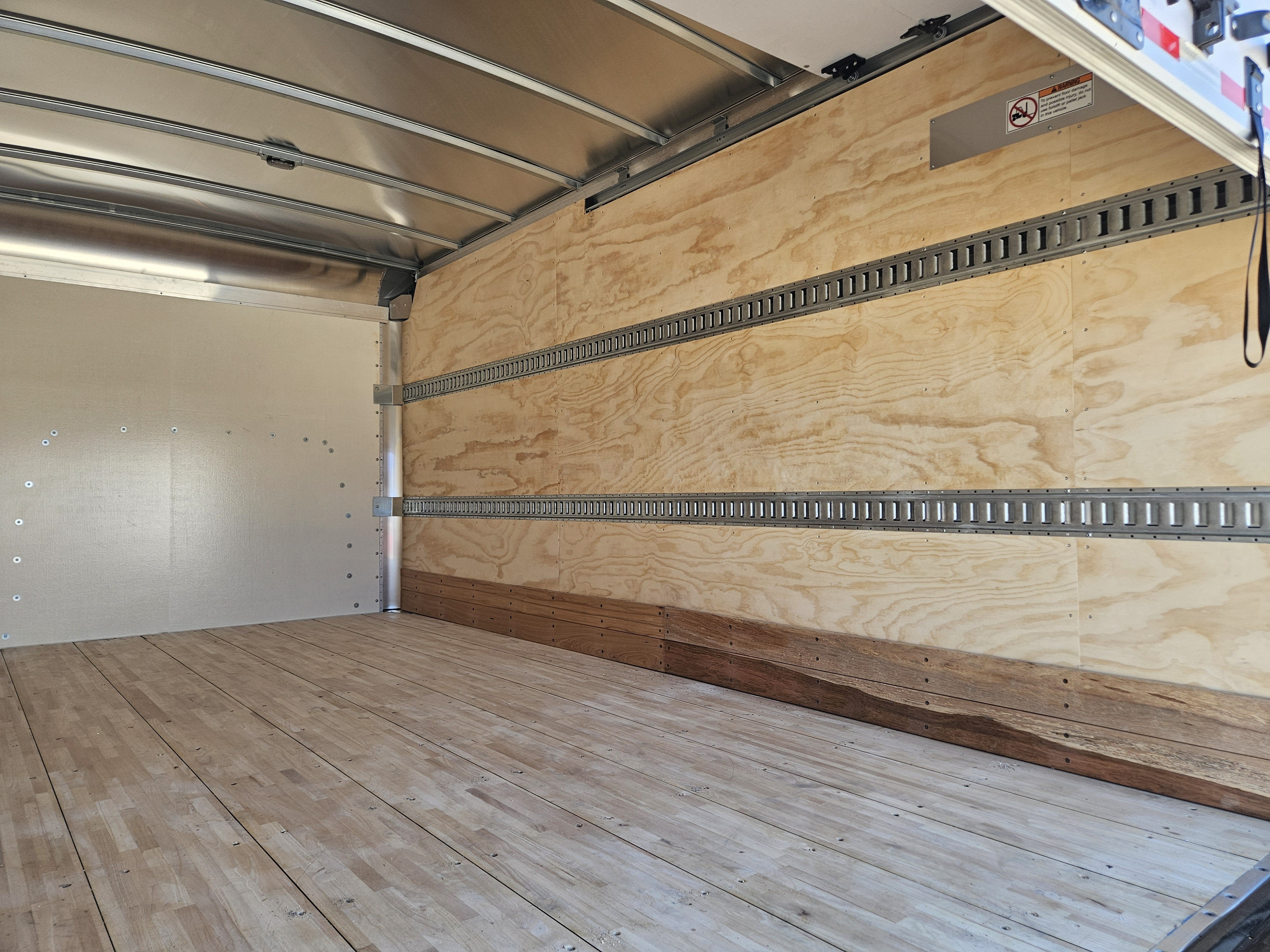 2026 Chevrolet Express Commercial Cutaway Base