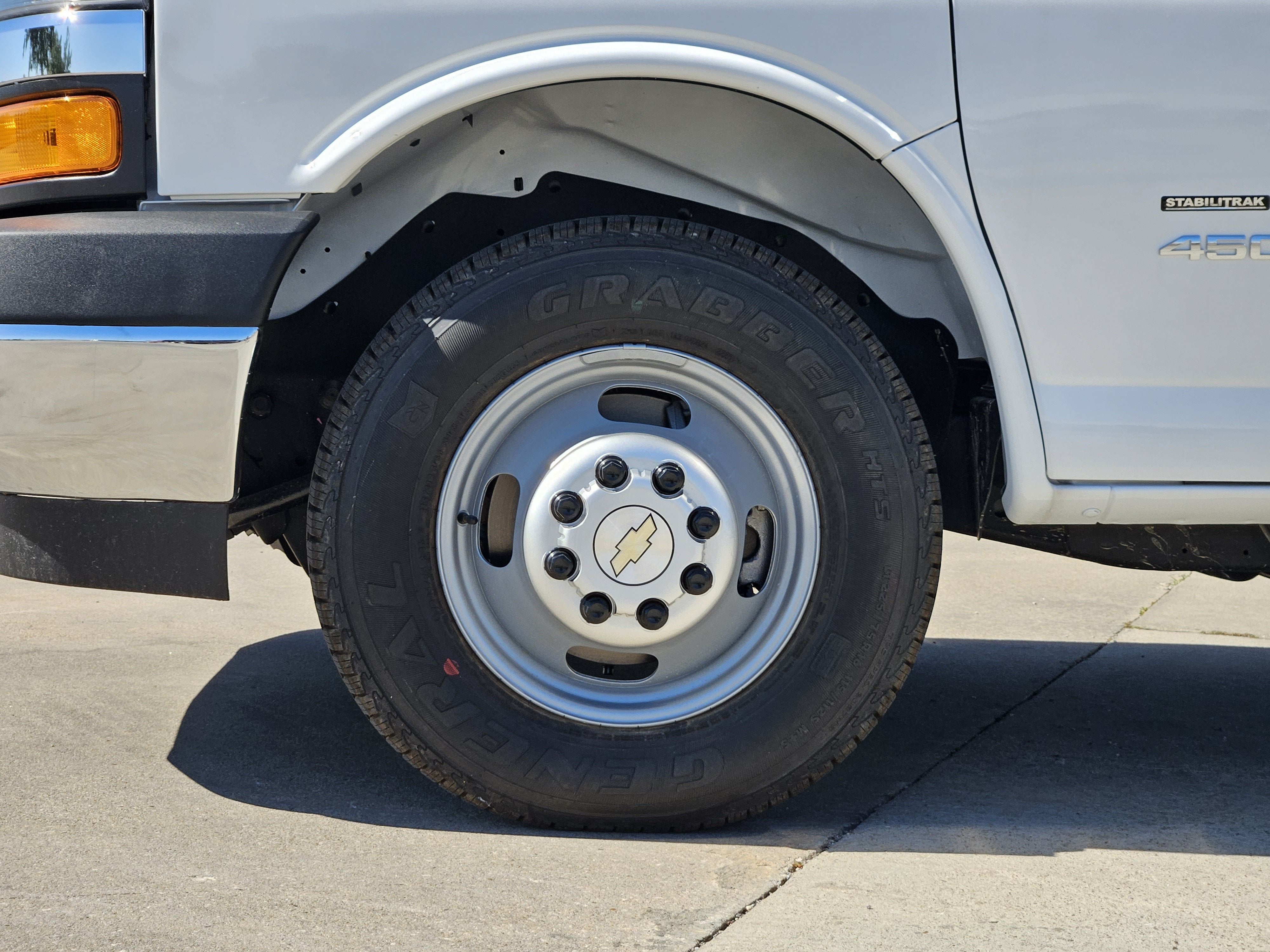 2026 Chevrolet Express Commercial Cutaway Base