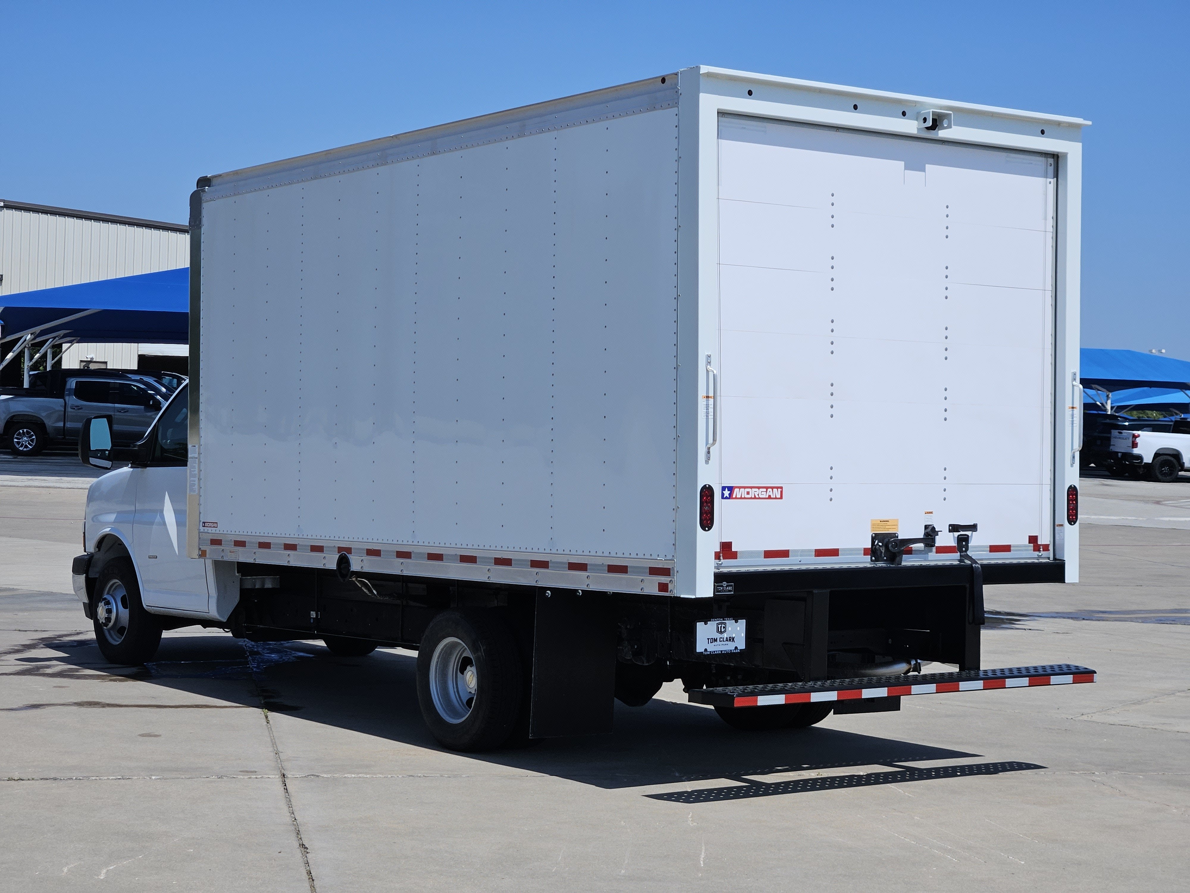 2026 Chevrolet Express Commercial Cutaway Base