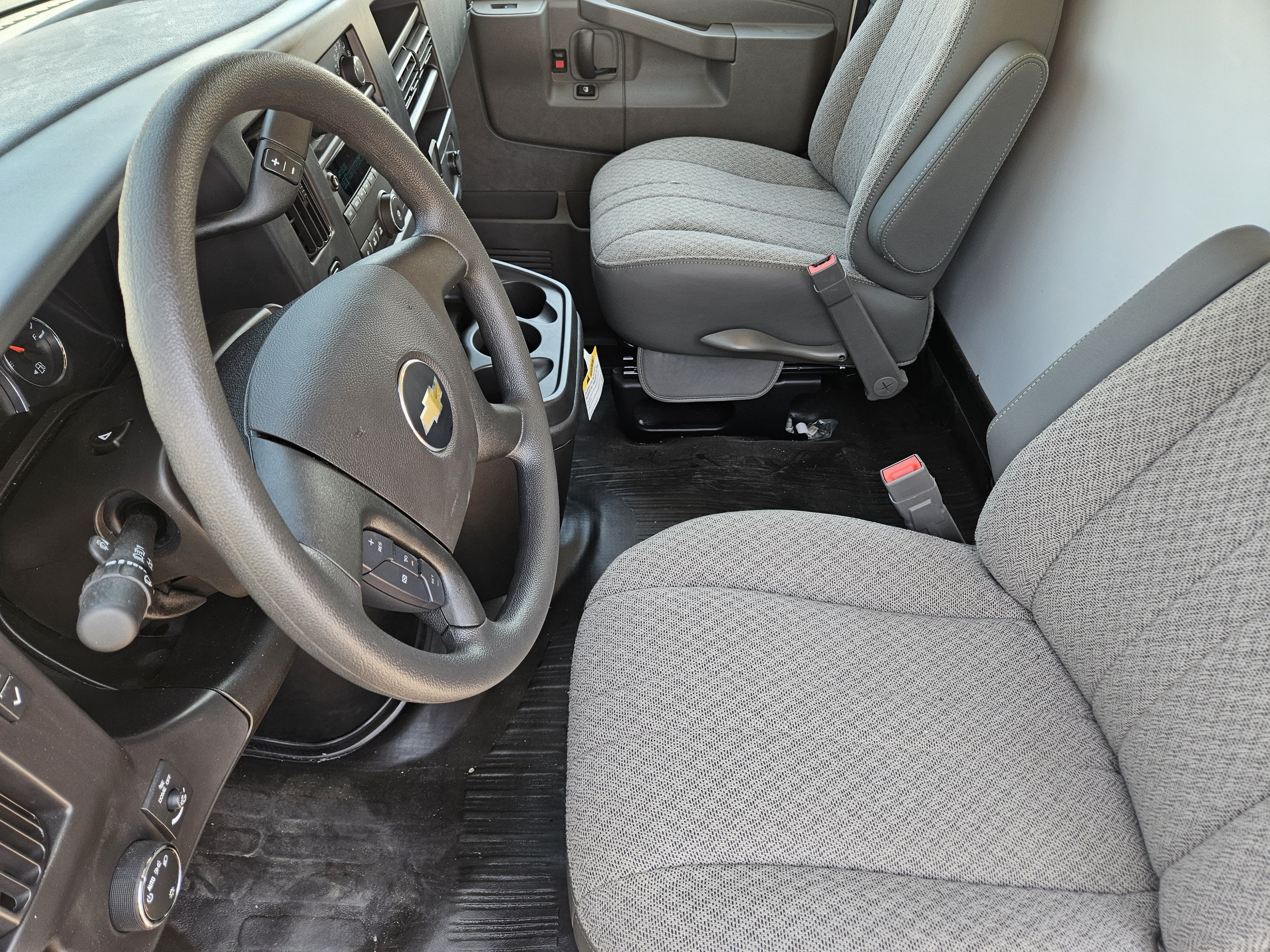 2026 Chevrolet Express Commercial Cutaway Base