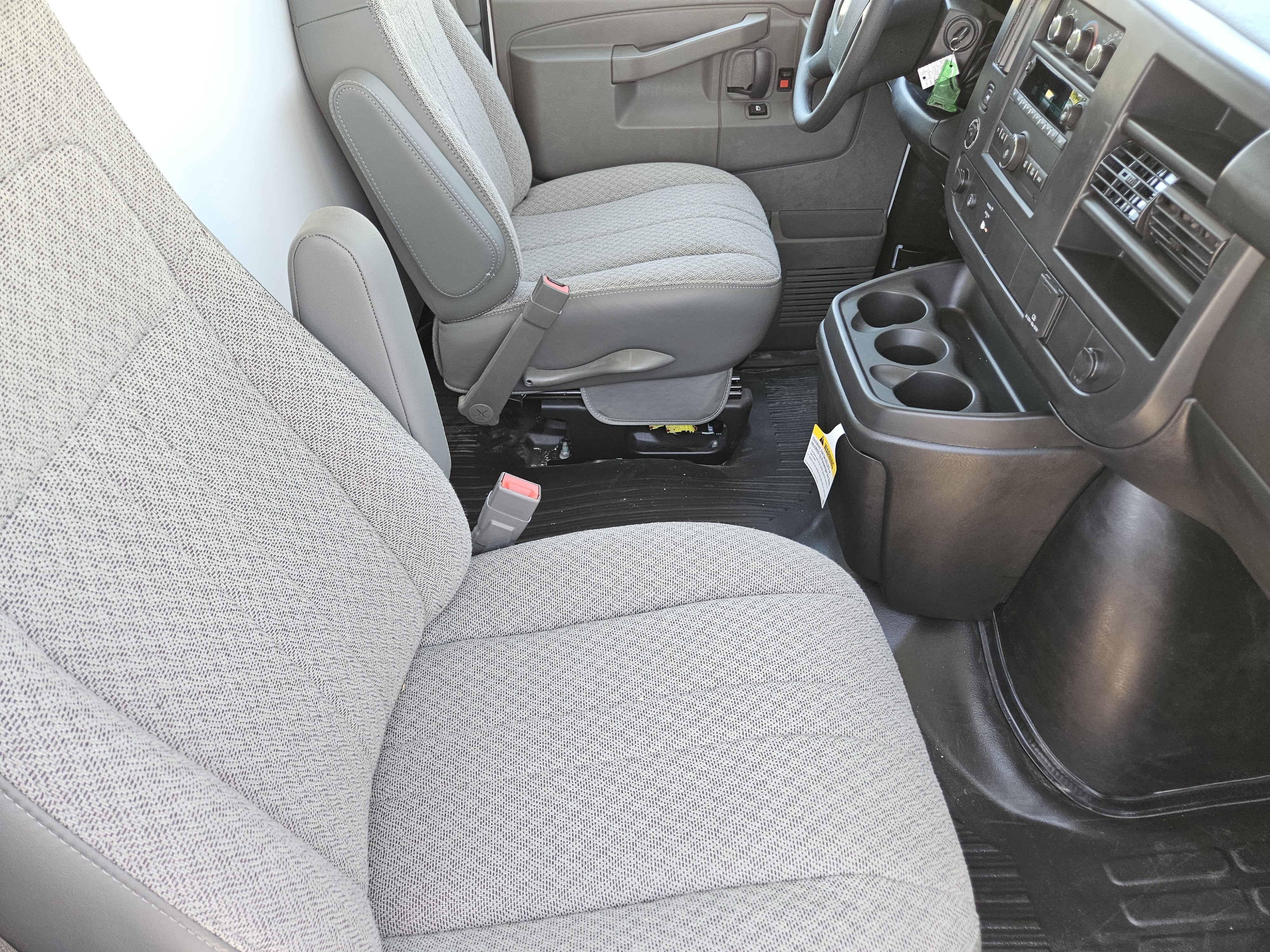 2026 Chevrolet Express Commercial Cutaway Base