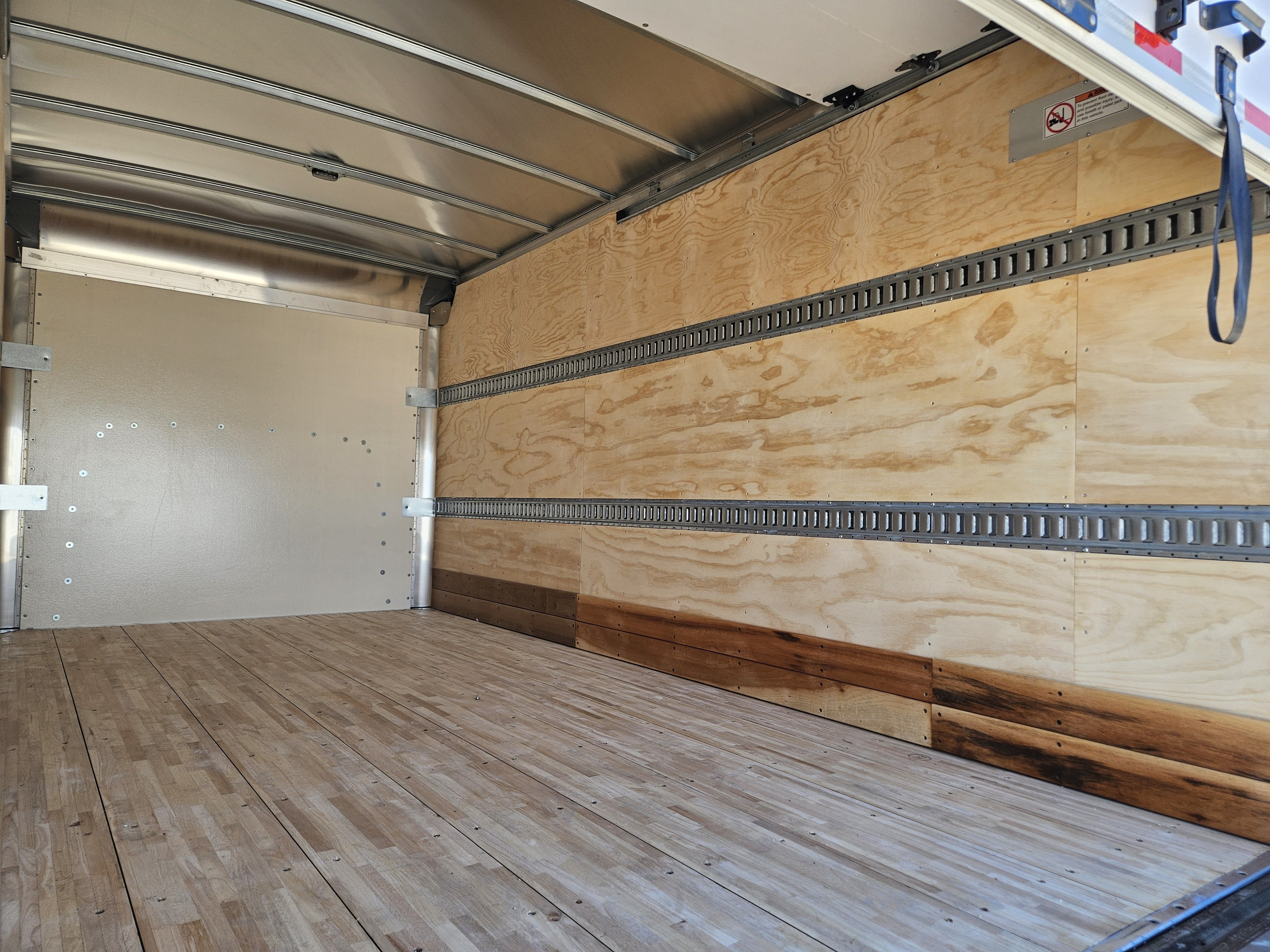 2026 Chevrolet Express Commercial Cutaway Base