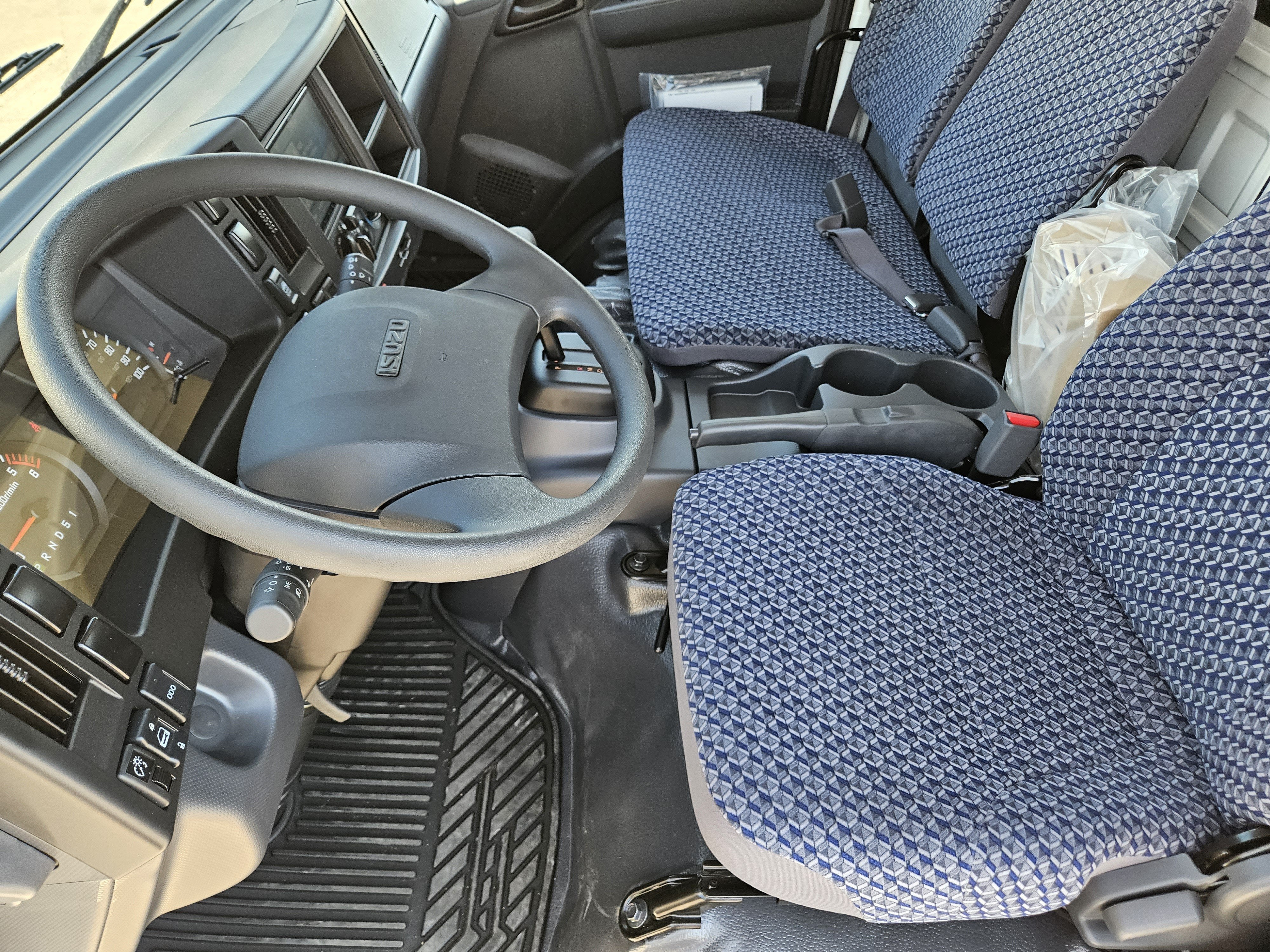 2027 ISUZU 4500 Base