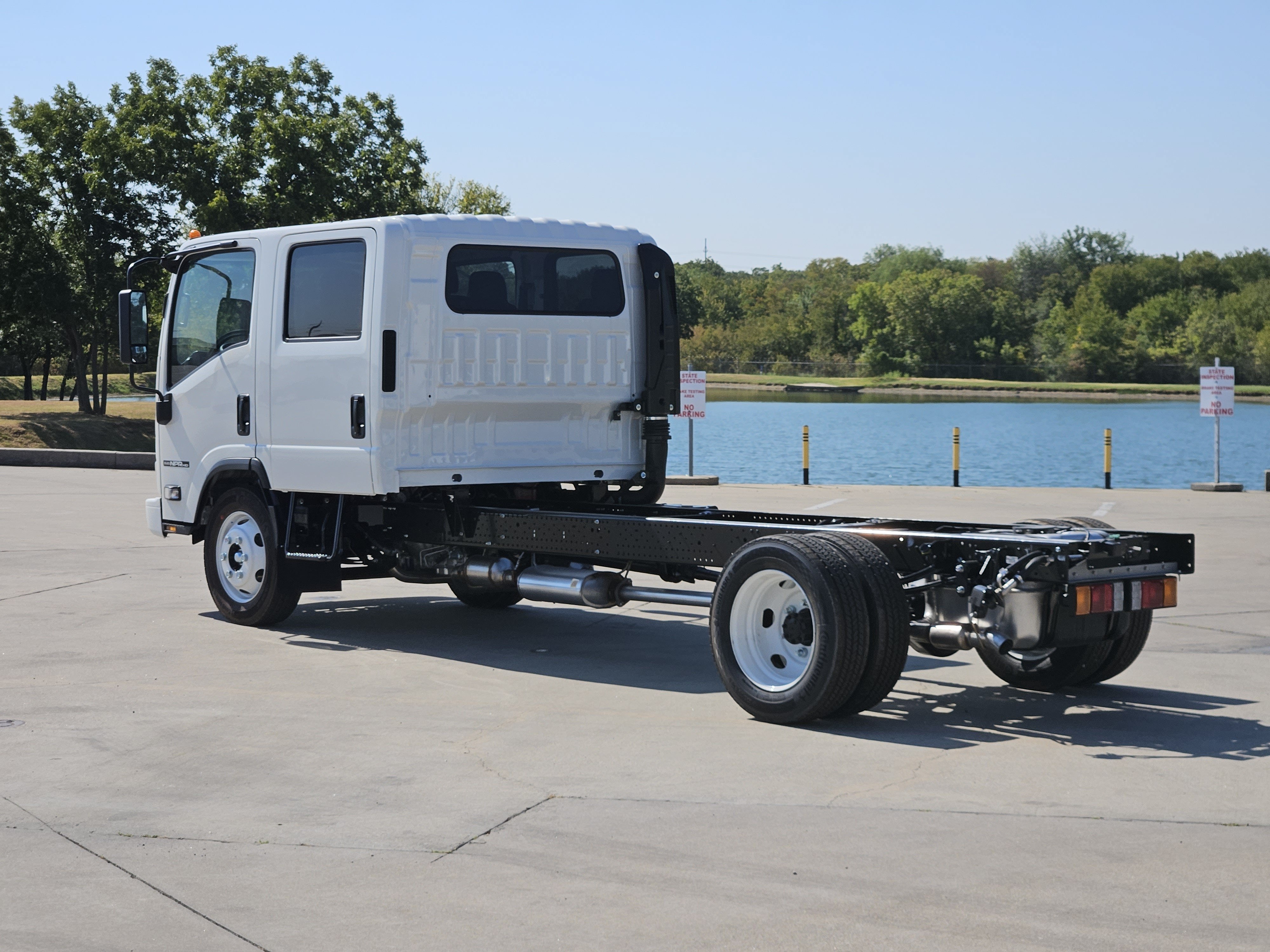 2027 ISUZU 4500 Base