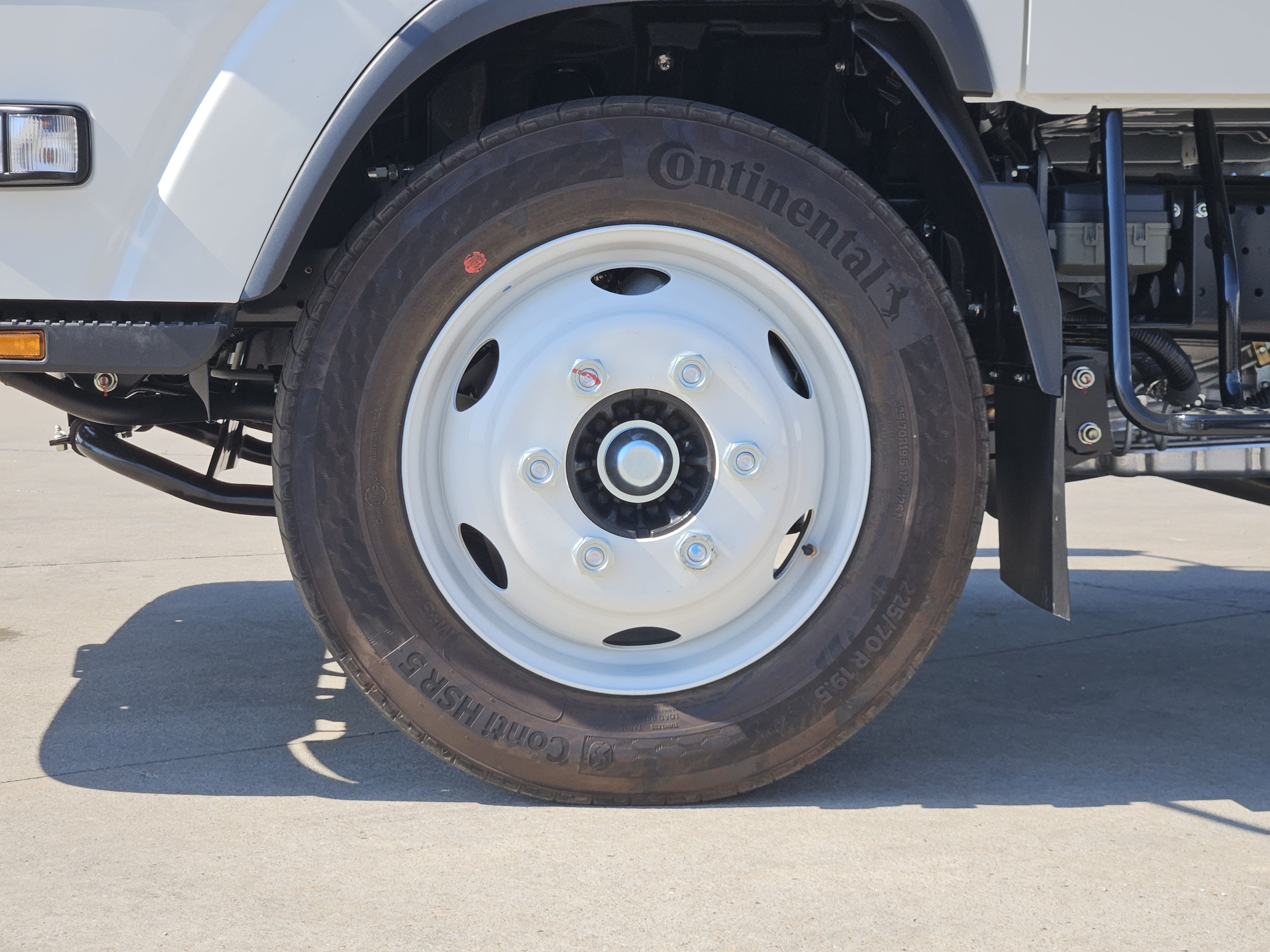2027 ISUZU 4500 Base