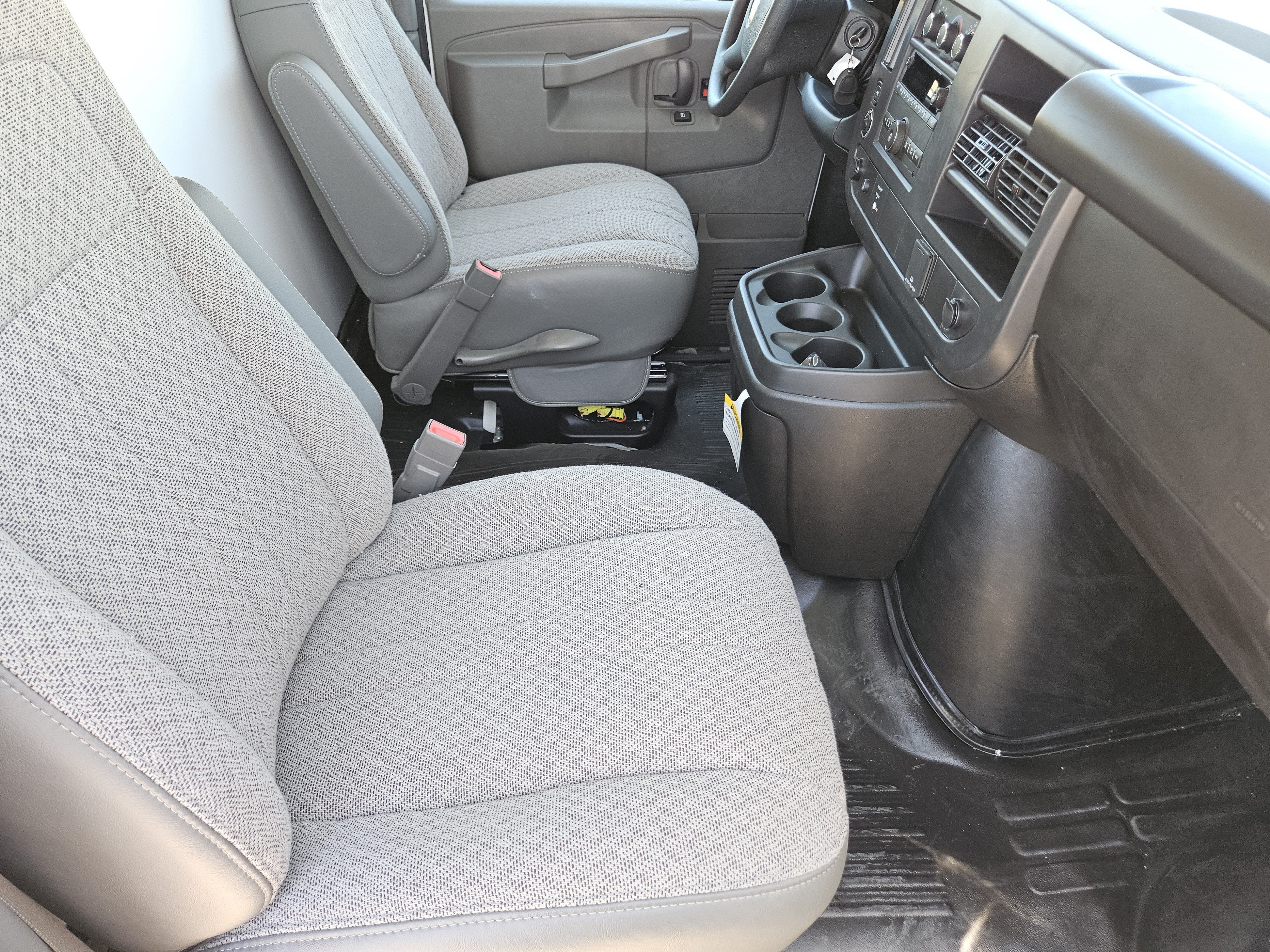 2026 GMC Savana Commercial Cutaway Base