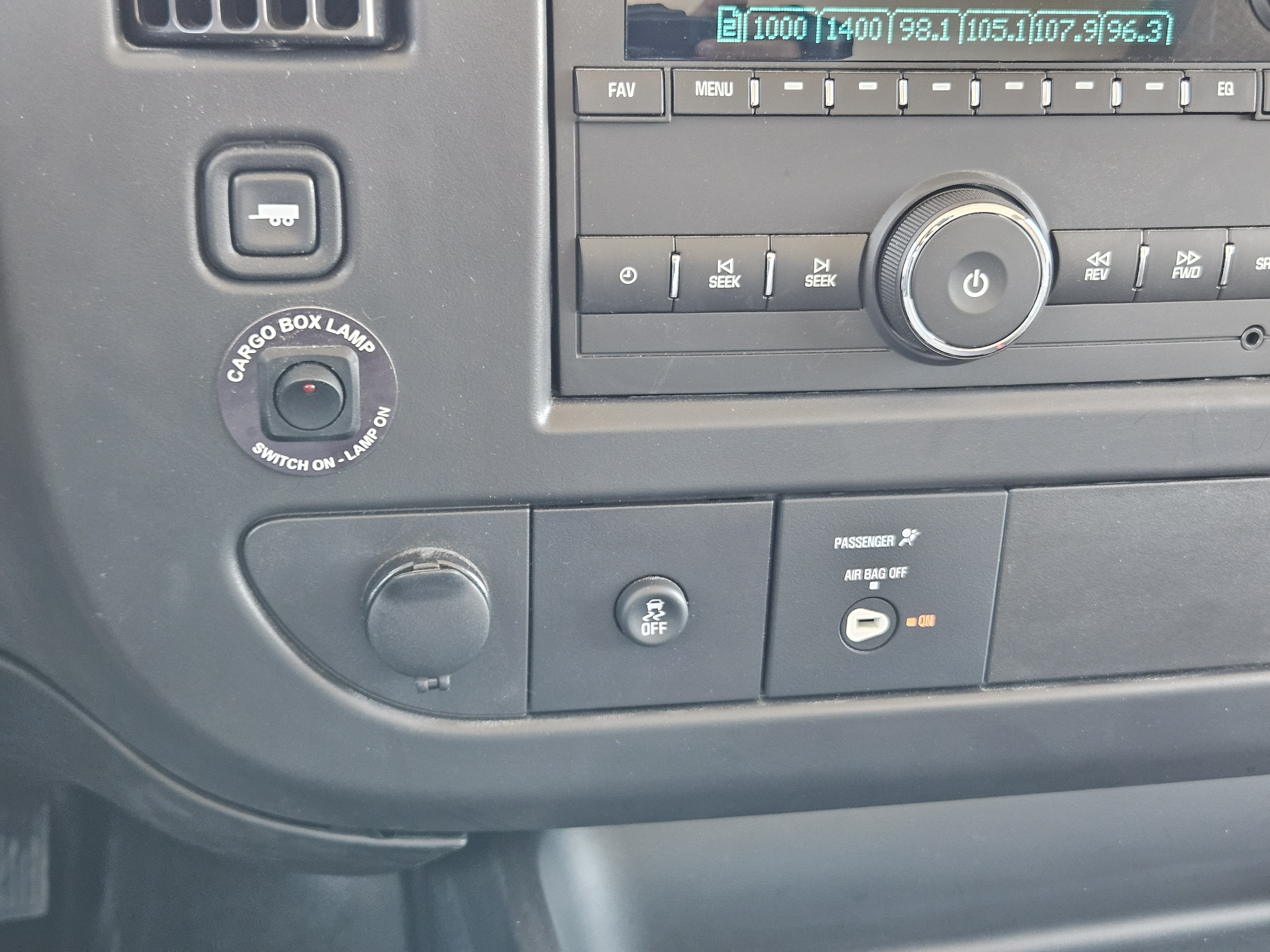 2026 GMC Savana Commercial Cutaway Base