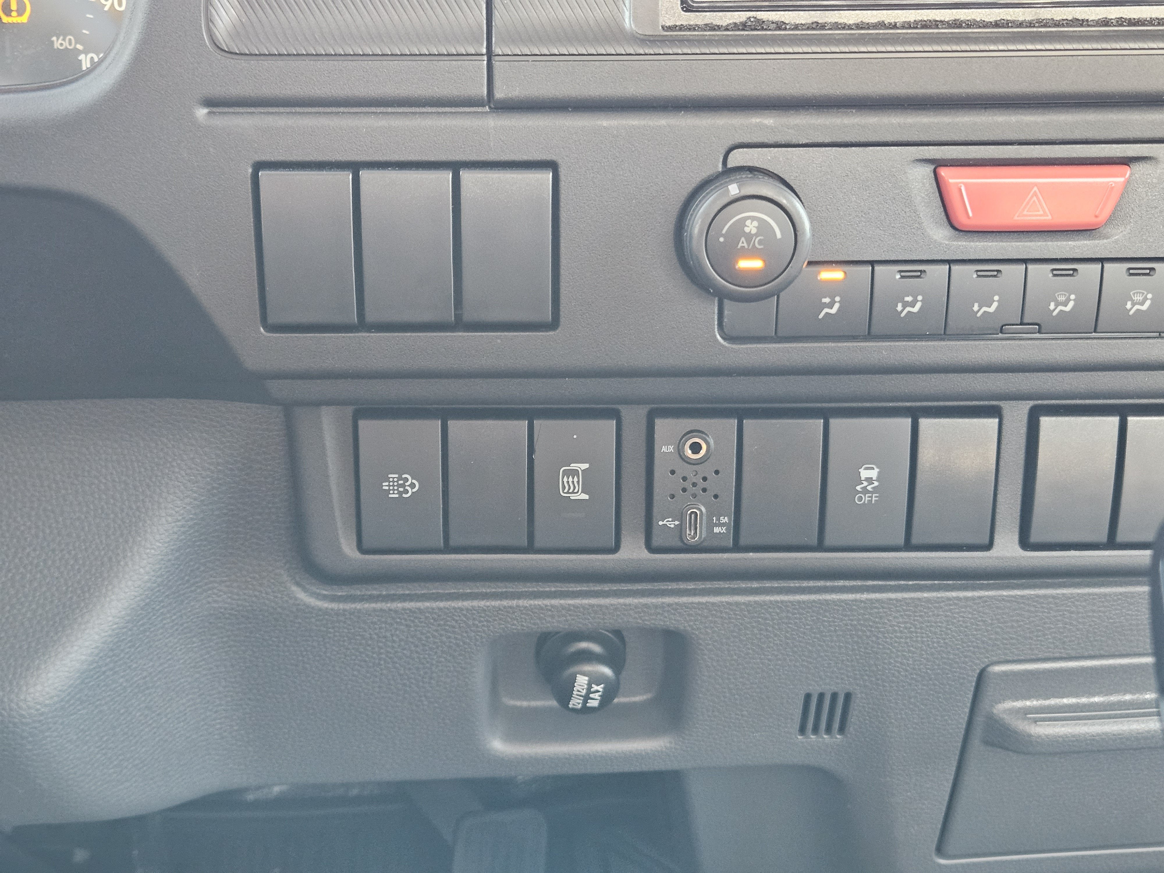 2027 ISUZU 4500 Base